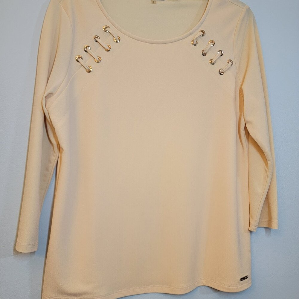 Calvin Klein Peach and Gold Women's Top with‎ 3/4 Sleeves, Size M